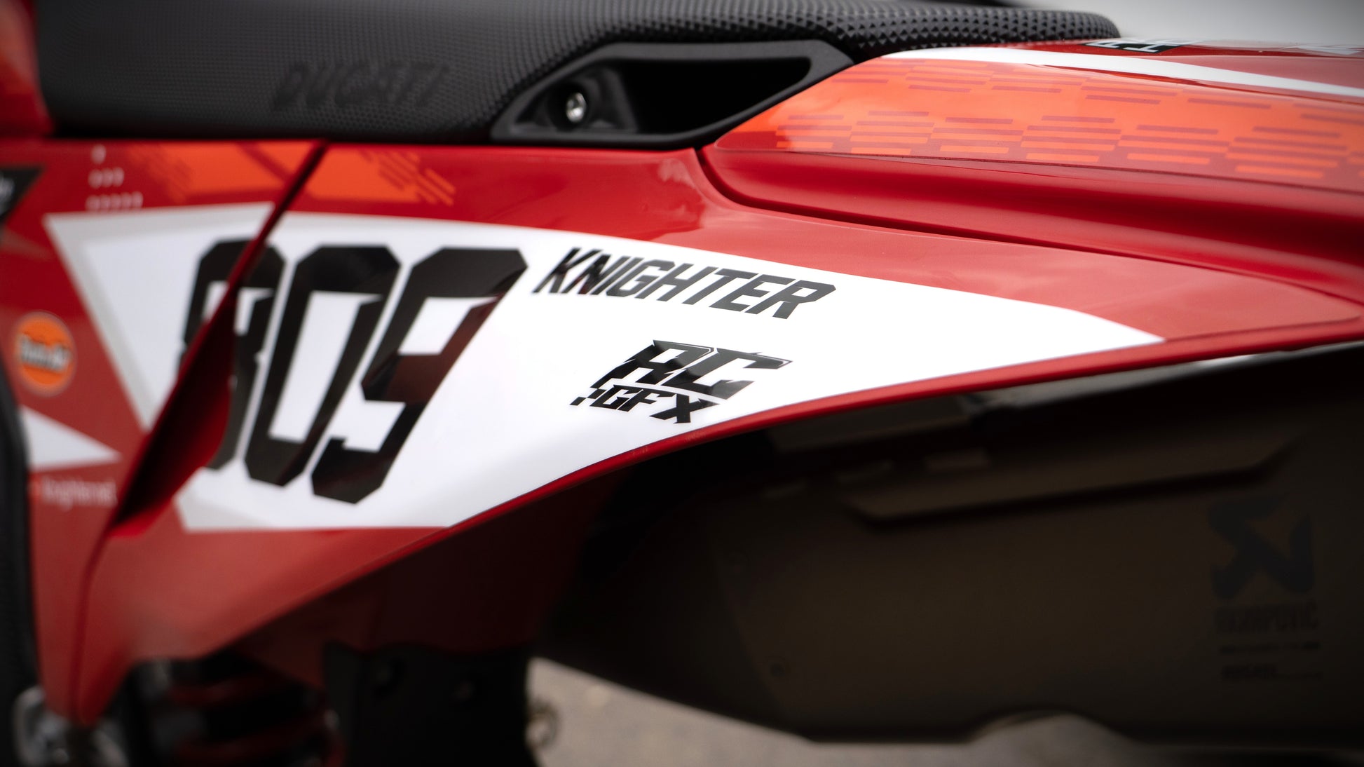 Full Custom Graphics Kit